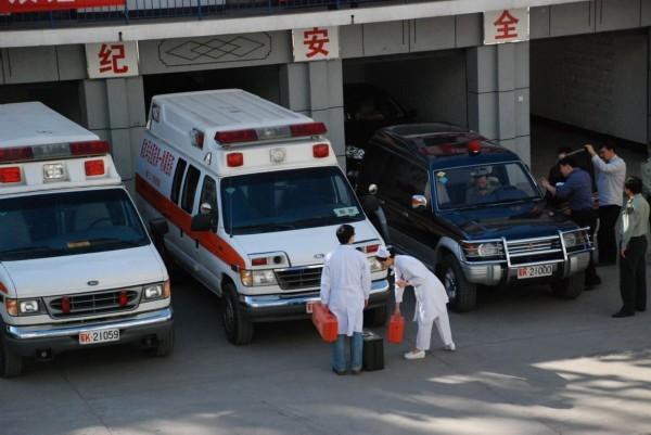 稻城县救护车转院